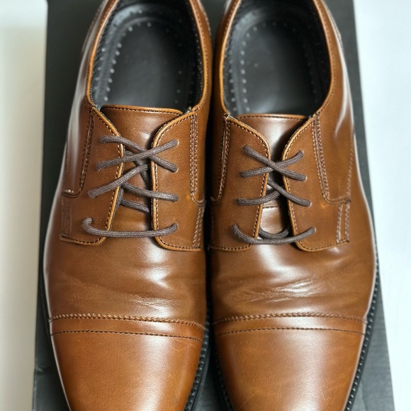 DOCKERS Oxford Brown Dress Shoes in size 11 - Picture 2 of 7